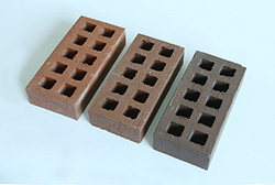 實(shí)驗(yàn)型靜壓磚機(jī)制作多孔磚